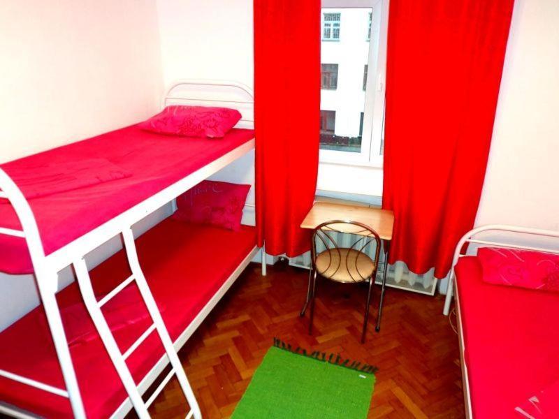 Hostel Kreshatik Kiev Buitenkant foto
